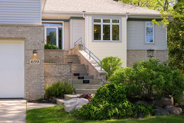 659 Acadia Way, Verona, WI 53593
