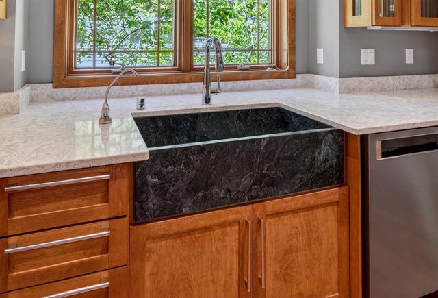 659 Acadia Way, Verona, WI 53593
