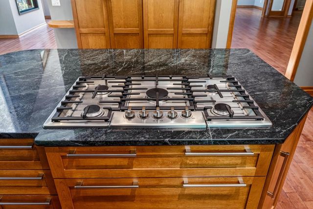 659 Acadia Way, Verona, WI 53593