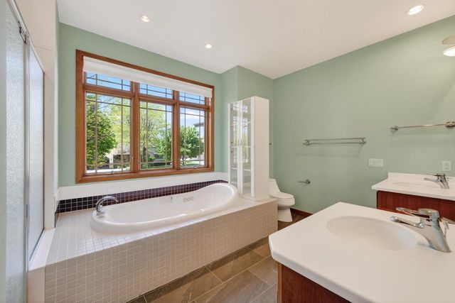 659 Acadia Way, Verona, WI 53593