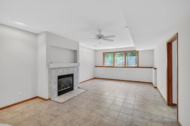 659 Acadia Way, Verona, WI 53593