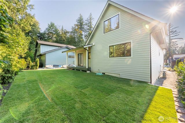 9060 Sea Mist Lane, Blaine, WA 98230