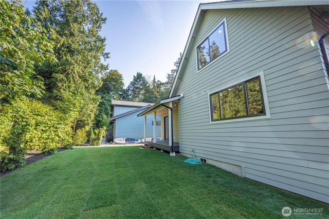 9060 Sea Mist Lane, Blaine, WA 98230