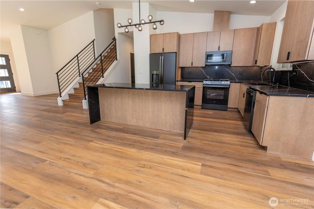 9060 Sea Mist Lane, Blaine, WA 98230