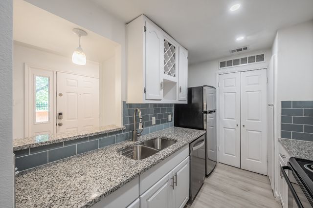 8404 Forest Lane 305, Dallas, TX 75243