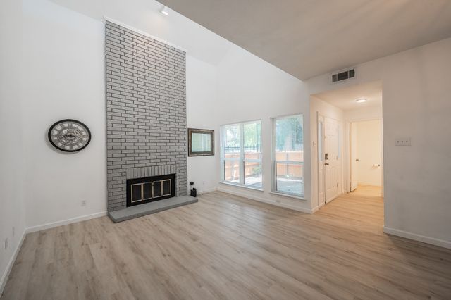 8404 Forest Lane 305, Dallas, TX 75243
