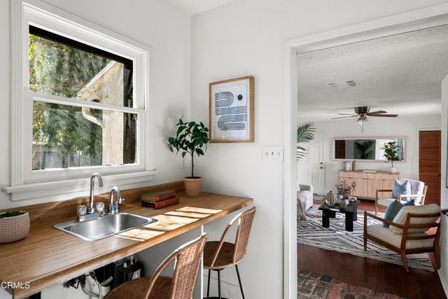 1563 Valencia Avenue, Pasadena, CA 91104