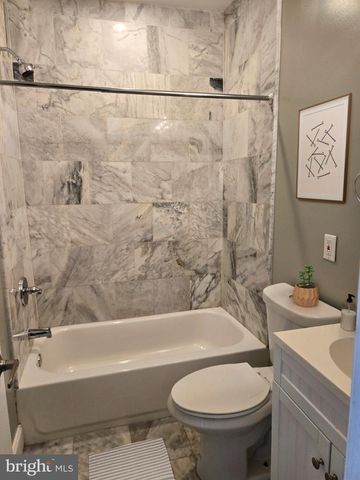 4126 REISTERSTOWN RD, Baltimore, MD 21215