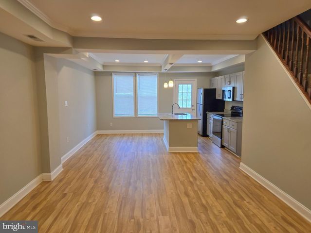 4126 REISTERSTOWN RD, Baltimore, MD 21215
