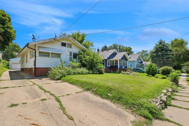 1427 48th Street, Des Moines, IA 50311