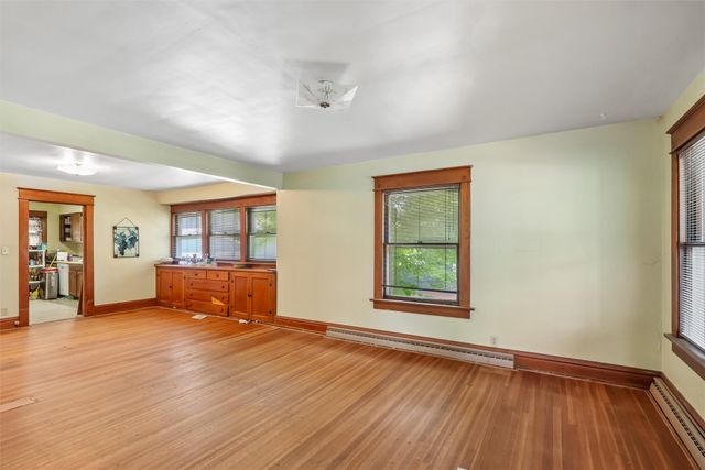 1427 48th Street, Des Moines, IA 50311