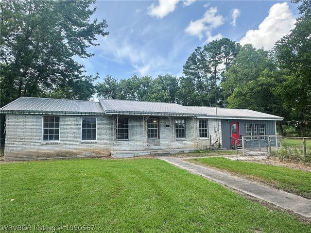 5919 Alma Highway, Van Buren, AR 72956