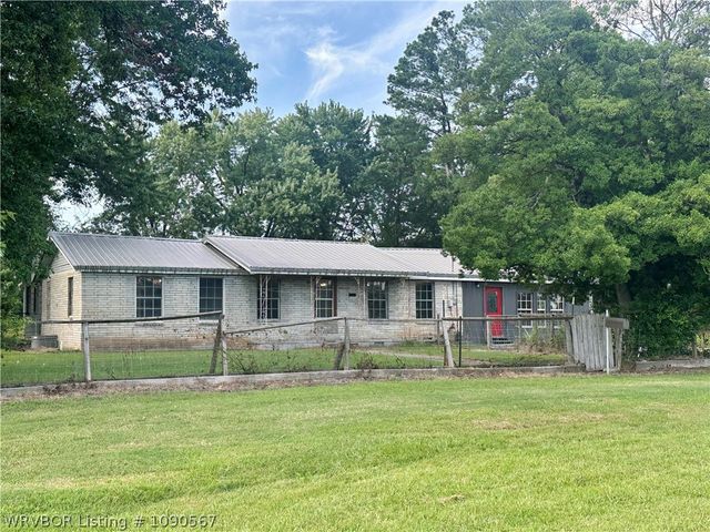 5919 Alma Highway, Van Buren, AR 72956