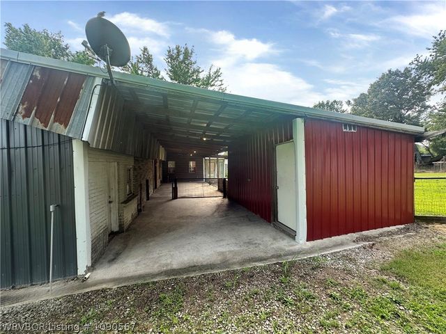 5919 Alma Highway, Van Buren, AR 72956