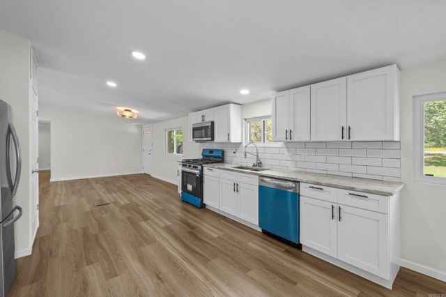 18820 Honeysuckle Lane, Little Rock, AR 72206