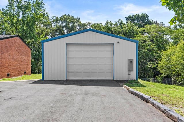18820 Honeysuckle Lane, Little Rock, AR 72206