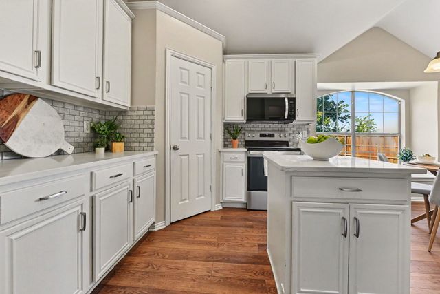 401 Stonebridge Circle, Allen, TX 75013
