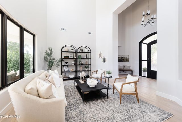 3481 S VISTA Drive, Chandler, AZ 85248