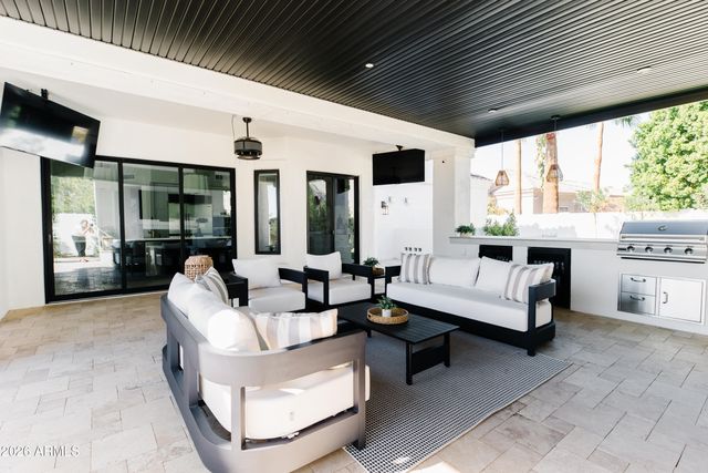 3481 S VISTA Drive, Chandler, AZ 85248