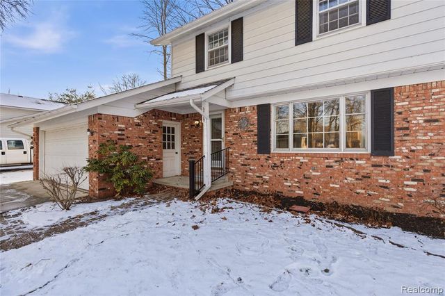 3679 Old Farm Lane, Fort Gratiot, MI 48059