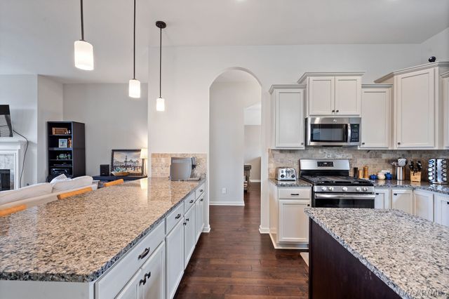 9192 CRESCENT LODGE Circle, Pike Road, AL 36064