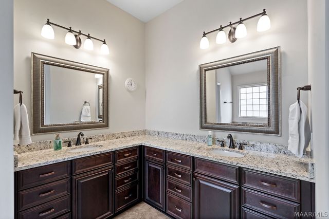 9192 CRESCENT LODGE Circle, Pike Road, AL 36064