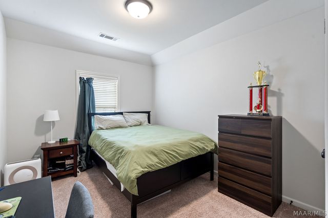 9192 CRESCENT LODGE Circle, Pike Road, AL 36064