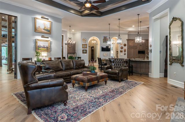 405 Ramble Way, Asheville, NC 28803