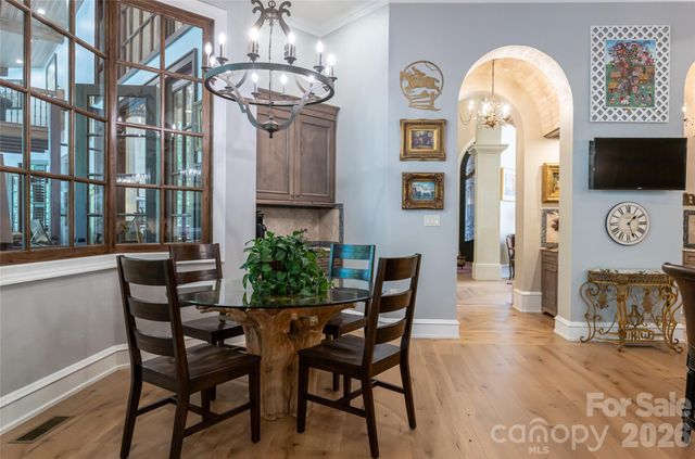 405 Ramble Way, Asheville, NC 28803