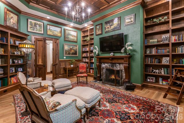 405 Ramble Way, Asheville, NC 28803