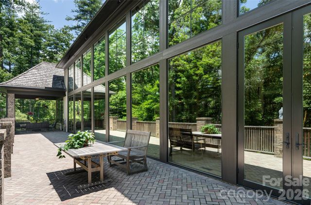 405 Ramble Way, Asheville, NC 28803