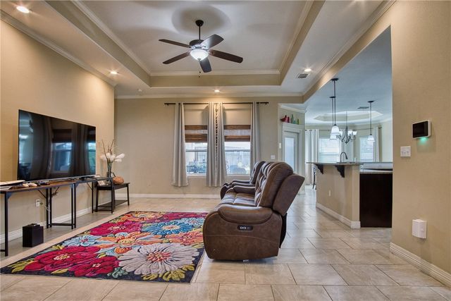 8229 Merlin Pl, Corpus Christi, TX 78414