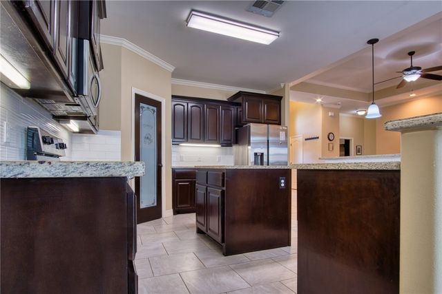 8229 Merlin Pl, Corpus Christi, TX 78414