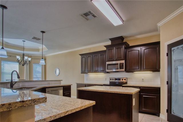 8229 Merlin Pl, Corpus Christi, TX 78414