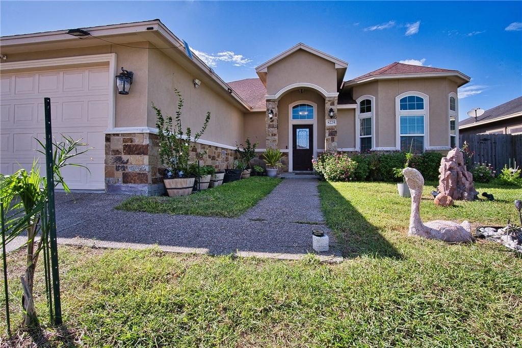 8229 Merlin Pl, Corpus Christi, TX 78414