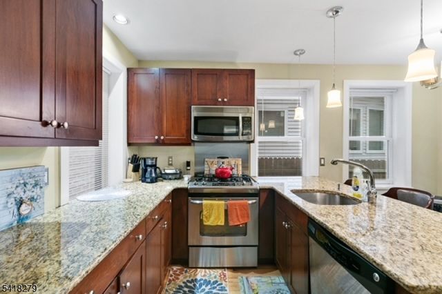 109 Centre St, Trenton City, NJ 08611