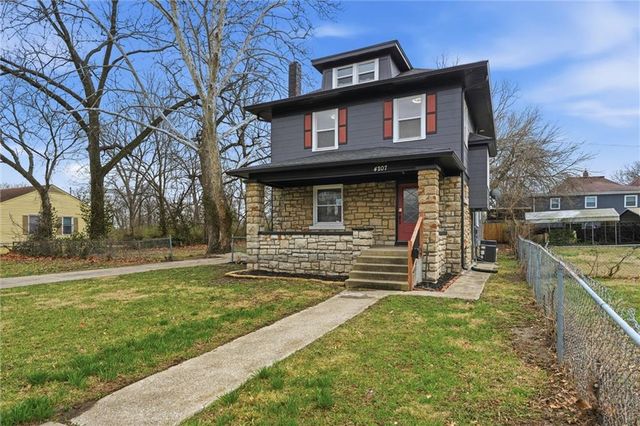 4207 E 61st Street, Kansas City, MO 64130