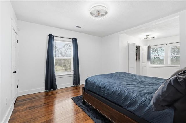 4207 E 61st Street, Kansas City, MO 64130