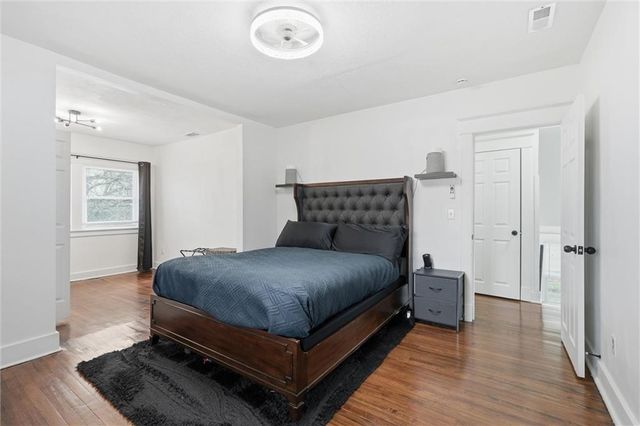 4207 E 61st Street, Kansas City, MO 64130