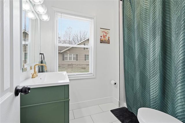 4207 E 61st Street, Kansas City, MO 64130