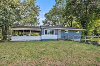 2262 Warren Road, Howard Twp, MI 49120