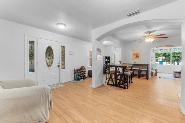 1701 38TH AVENUE, St Petersburg, FL 33713