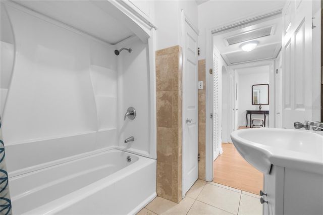 1701 38TH AVENUE, St Petersburg, FL 33713