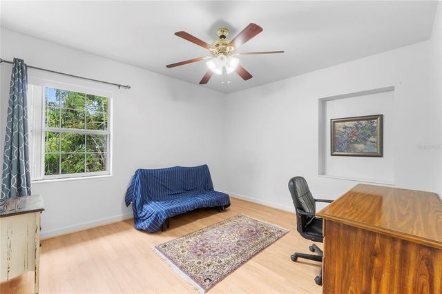 1701 38TH AVENUE, St Petersburg, FL 33713