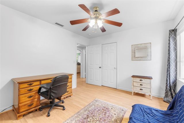 1701 38TH AVENUE, St Petersburg, FL 33713