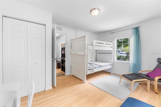 1701 38TH AVENUE, St Petersburg, FL 33713