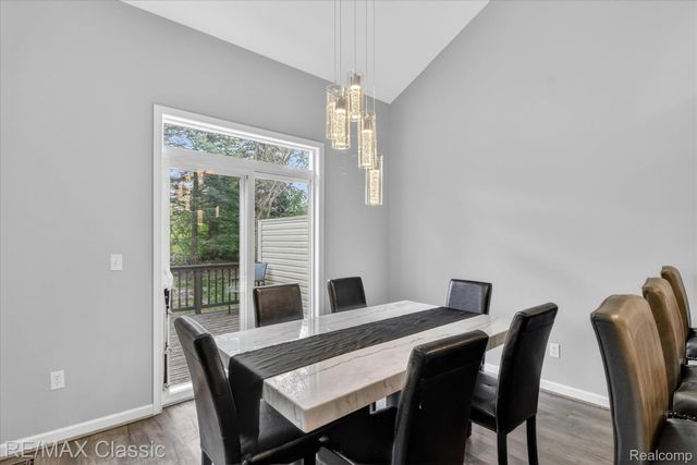 2298 Calibouge 32, Commerce Charter Township, MI 48382