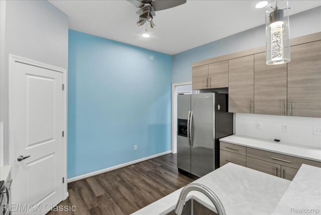 2298 Calibouge 32, Commerce Charter Township, MI 48382