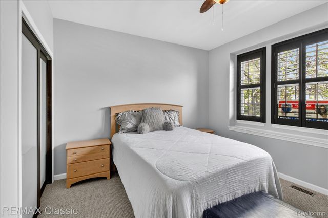 2298 Calibouge 32, Commerce Charter Township, MI 48382