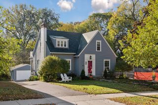 4049 Sunnyside Road, Edina, MN 55424